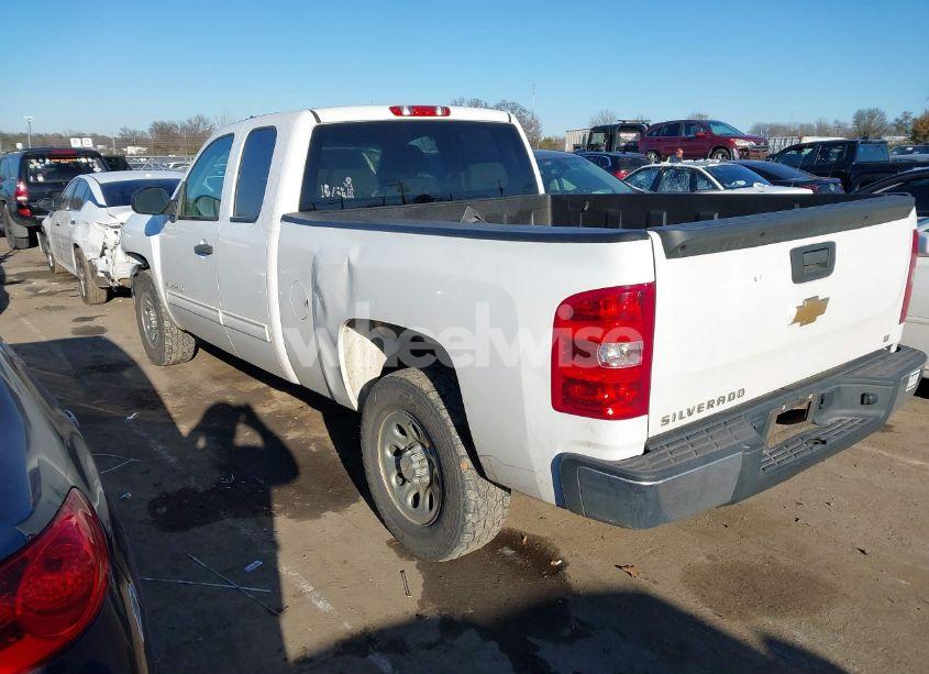Photo 3 of 2013 Chevrolet Silverado 1500 LT (VIN 1GCRCSEA4DZ325537)