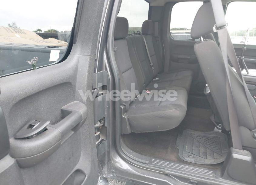 Photo 8 of 2011 Chevrolet Silverado 1500 LT (VIN 1GCRCSEA9BZ137903)