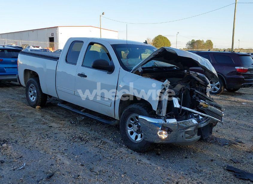2013 Chevrolet Silverado 1500 LT (VIN 1GCRCSEA9DZ213168) main photo