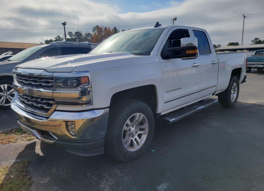 Photo 2 of 2018 Chevrolet Silverado C1500 LTZ (VIN 1GCRCSEC1JZ198162)