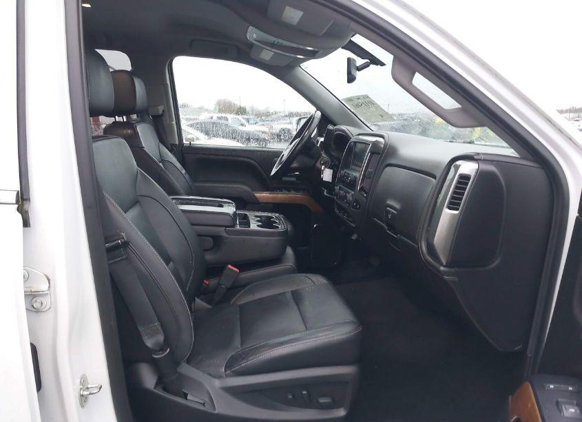 Photo 5 of 2018 Chevrolet Silverado 1500 1LZ (VIN 1GCRCSEC5JZ354381)