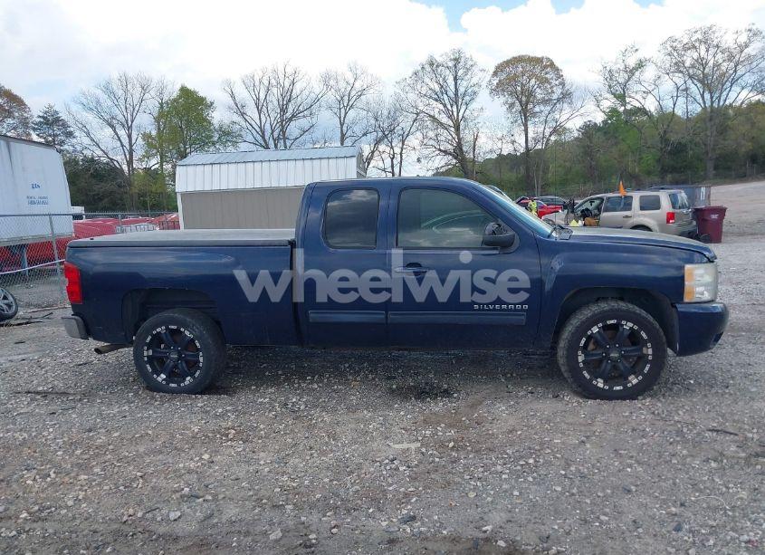 Photo 13 of 2011 Chevrolet Silverado 1500 LTZ (VIN 1GCRCTE06BZ120750)