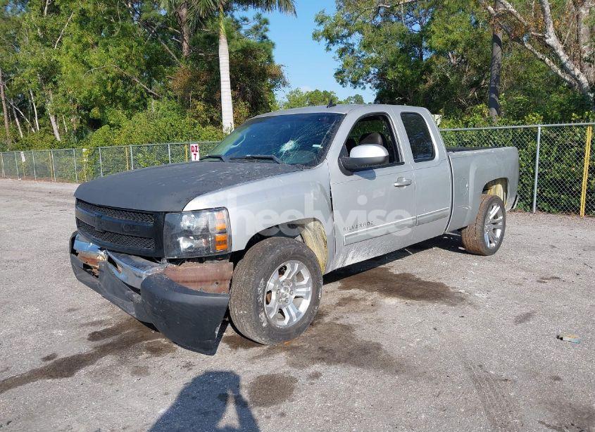 Photo 2 of 2011 Chevrolet Silverado 1500 LTZ (VIN 1GCRCTE07BZ146886)