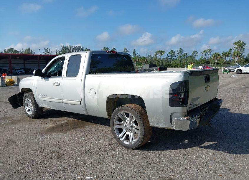Photo 3 of 2011 Chevrolet Silverado 1500 LTZ (VIN 1GCRCTE07BZ146886)