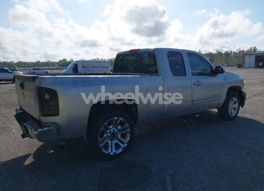 Photo 4 of 2011 Chevrolet Silverado 1500 LTZ (VIN 1GCRCTE07BZ146886)