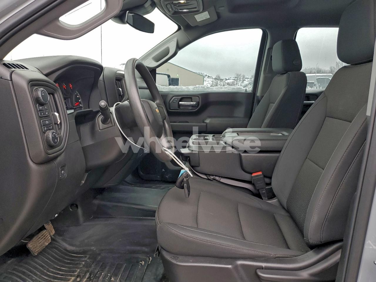 Photo 7 of 2024 CHEVROLET SILVERADO K1500 (VIN 1GCRDAEK0RZ364553)