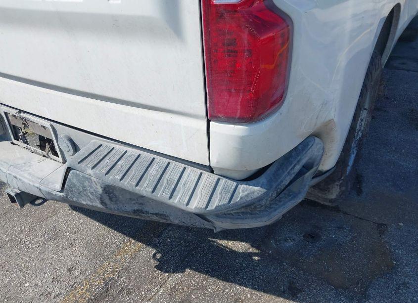 Photo 17 of 2023 Chevrolet Silverado 1500 (VIN 1GCRDAEK2PZ142481)