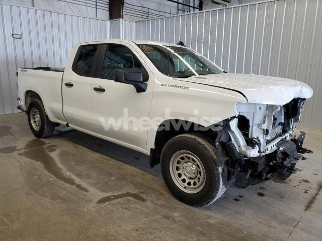 Photo 5 of 2024 CHEVROLET SILVERADO K1500 (VIN 1GCRDAEK3RZ361212)