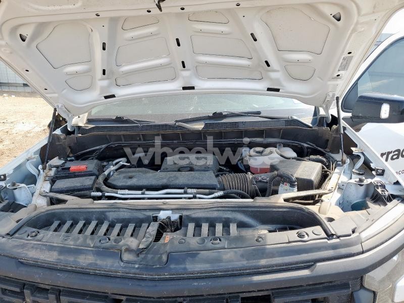 Photo 12 of 2024 CHEVROLET SILVERADO K1500 (VIN 1GCRDAEKXRZ271233)