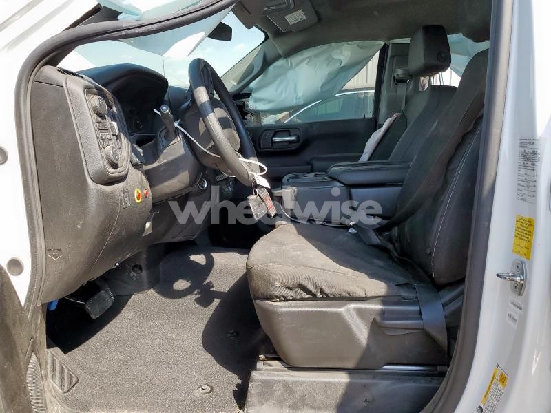 Photo 7 of 2024 CHEVROLET SILVERADO K1500 (VIN 1GCRDAEKXRZ271233)