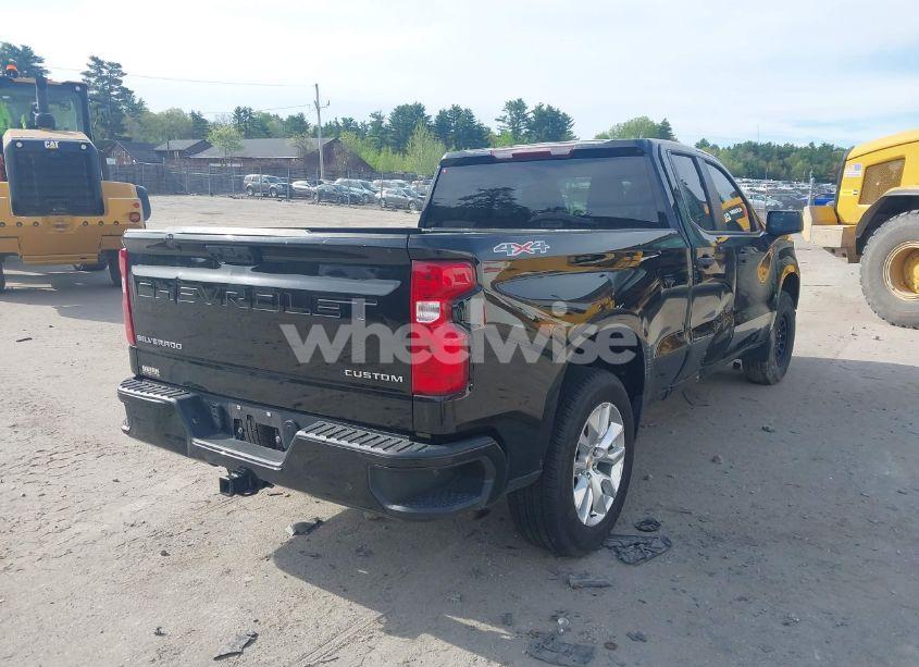 Photo 4 of 2023 Chevrolet Silverado 1500 4WD DOUBLE CAB STANDARD BED CUSTOM (VIN 1GCRDBEK3PZ231482)