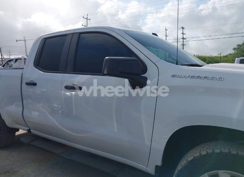 Photo 13 of 2023 Chevrolet Silverado 1500 4WD DOUBLE CAB STANDARD BED CUSTOM (VIN 1GCRDBEK5PZ110677)