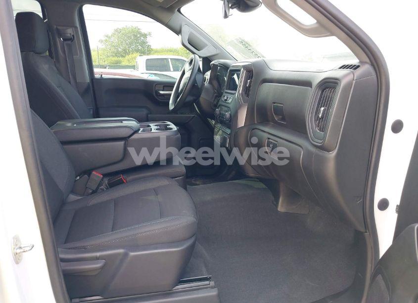 Photo 5 of 2023 Chevrolet Silverado 1500 4WD DOUBLE CAB STANDARD BED CUSTOM (VIN 1GCRDBEK5PZ110677)