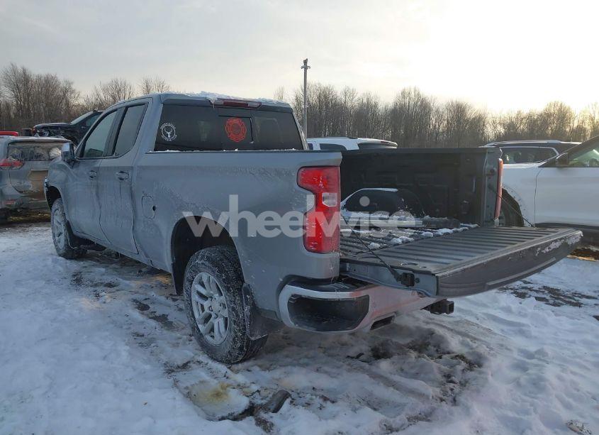 Photo 3 of 2024 Chevrolet Silverado 1500 4WD DOUBLE CAB STANDARD BED LT (VIN 1GCRDDED6RZ212229)