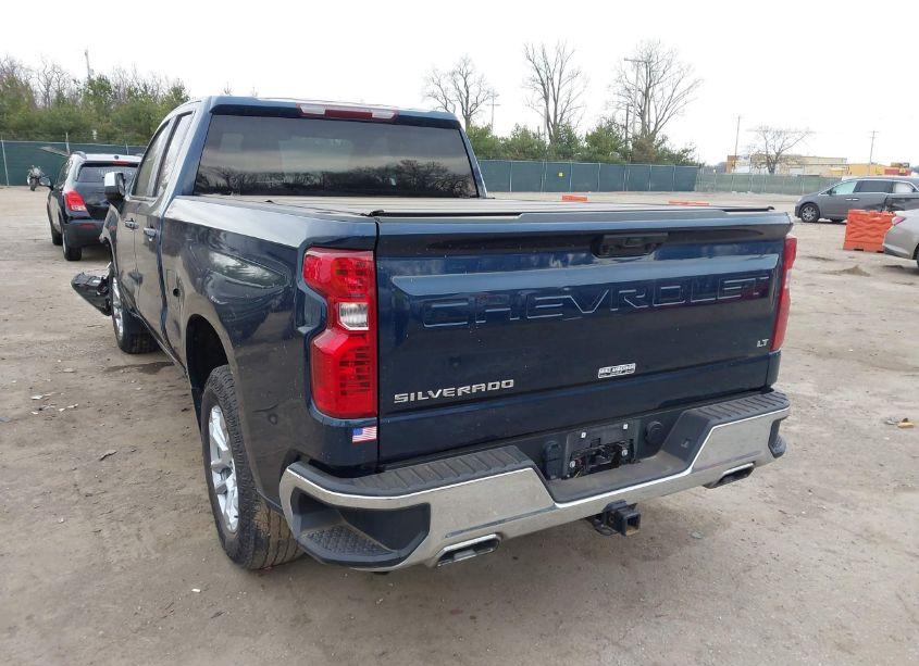 Photo 3 of 2022 Chevrolet Silverado 1500 4WD STANDARD BED LT (VIN 1GCRDDED7NZ582115)