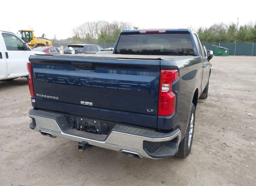 Photo 4 of 2022 Chevrolet Silverado 1500 4WD STANDARD BED LT (VIN 1GCRDDED7NZ582115)