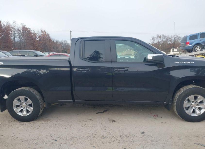 Photo 14 of 2024 Chevrolet Silverado 1500 4WD DOUBLE CAB STANDARD BED LT (VIN 1GCRDDED8RZ172557)