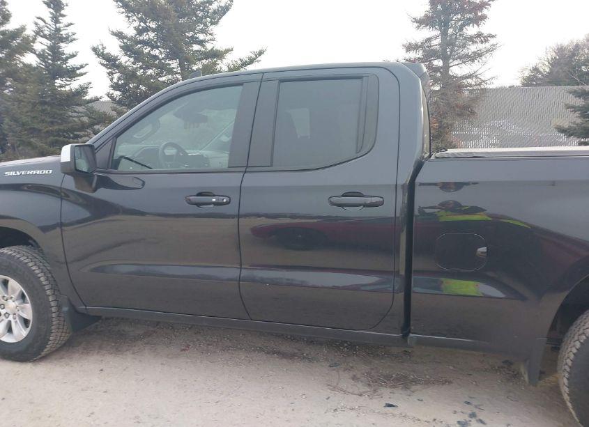 Photo 15 of 2024 Chevrolet Silverado 1500 4WD DOUBLE CAB STANDARD BED LT (VIN 1GCRDDED8RZ172557)