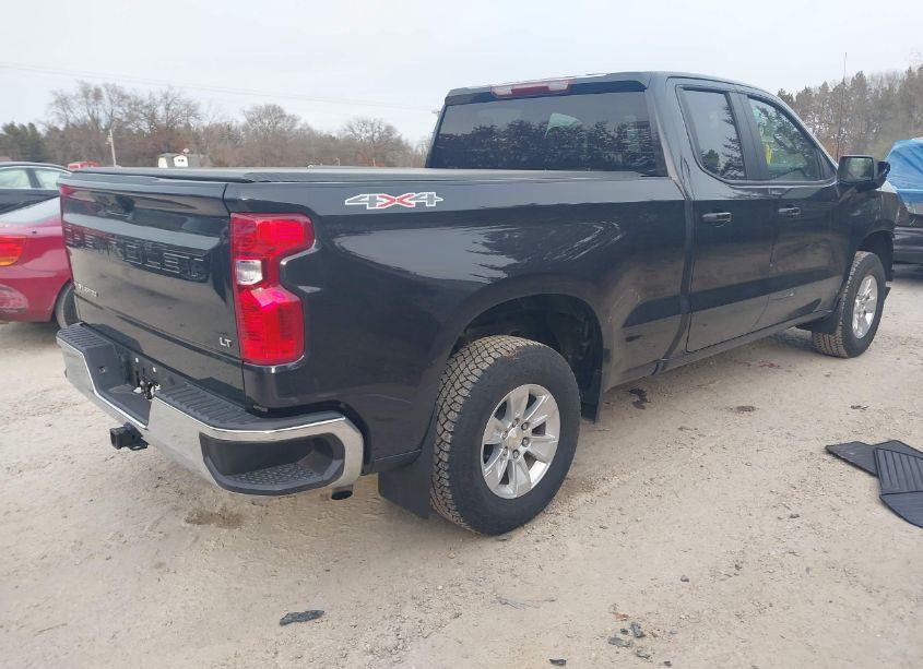 Photo 4 of 2024 Chevrolet Silverado 1500 4WD DOUBLE CAB STANDARD BED LT (VIN 1GCRDDED8RZ172557)