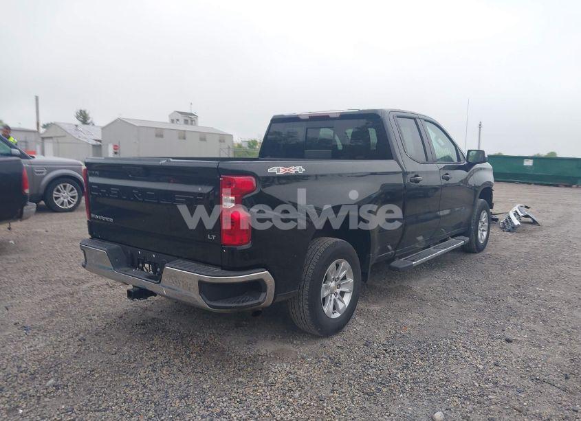 Photo 4 of 2024 Chevrolet Silverado 1500 4WD DOUBLE CAB STANDARD BED LT (VIN 1GCRDDEK3RZ339597)