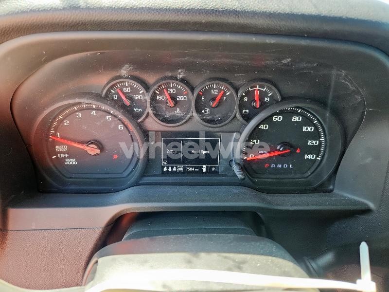 Photo 10 of 2025 CHEVROLET SILVERADO K1500 (VIN 1GCRKAEK0SZ198062)