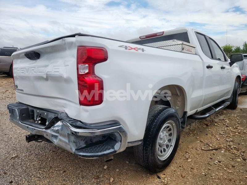 Photo 6 of 2025 CHEVROLET SILVERADO K1500 (VIN 1GCRKAEK0SZ198062)