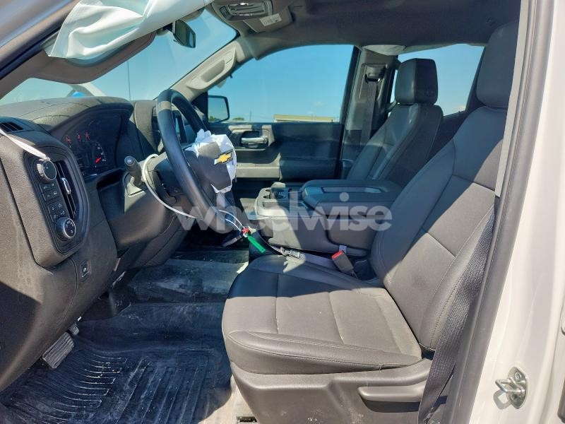 Photo 7 of 2025 CHEVROLET SILVERADO K1500 (VIN 1GCRKAEK0SZ198062)