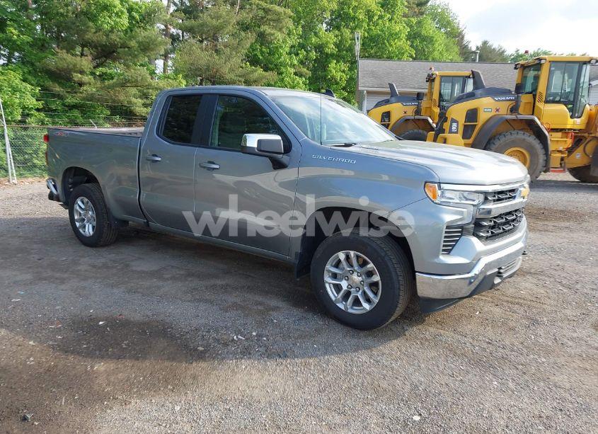 2025 Chevrolet Silverado 1500 4WD DOUBLE CAB STANDARD BED LT WITH 2FT (VIN 1GCRKKEK0SZ131113) main photo