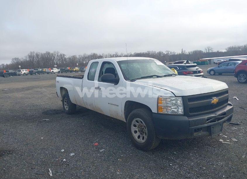 2013 Chevrolet Silverado 1500 WORK TRUCK (VIN 1GCRKPE01DZ174485) main photo