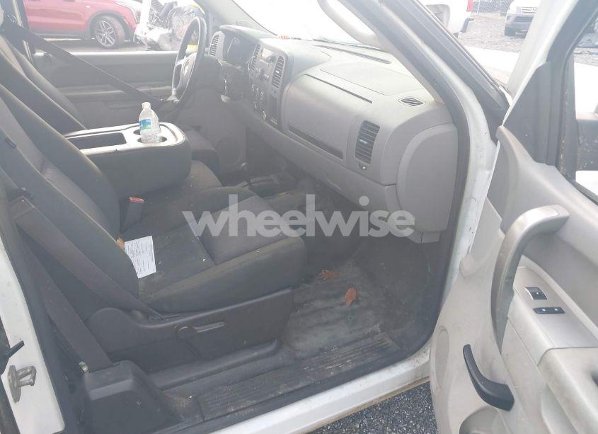 Photo 5 of 2013 Chevrolet Silverado 1500 WORK TRUCK (VIN 1GCRKPE01DZ174485)