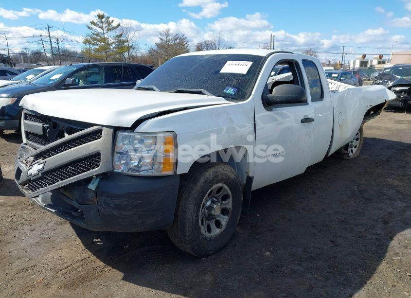 Photo 2 of 2011 Chevrolet Silverado 1500 WORK TRUCK (VIN 1GCRKPE03BZ421275)