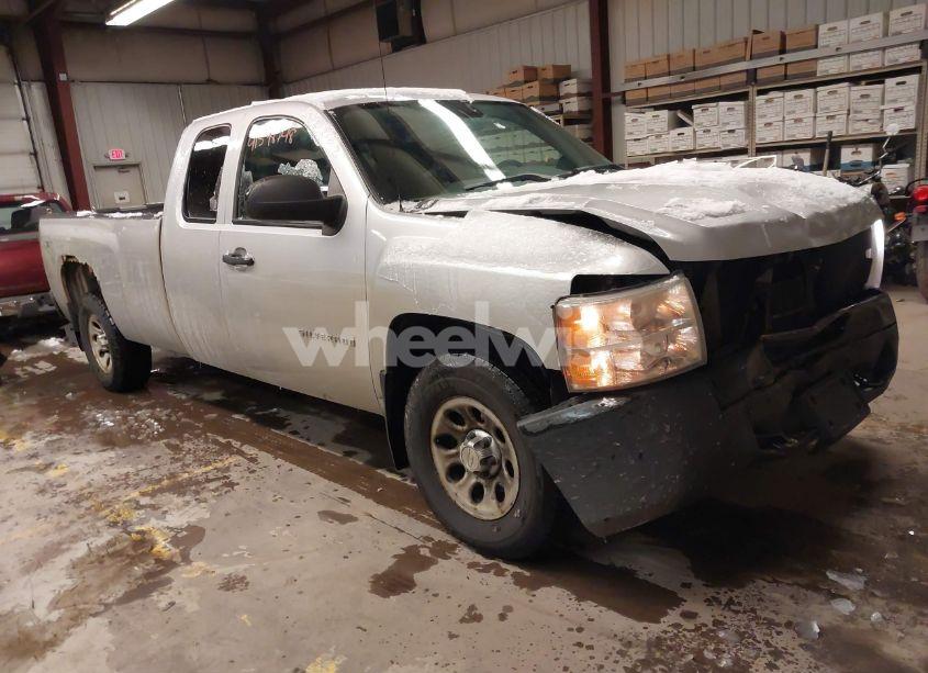 2011 Chevrolet Silverado 1500 WORK TRUCK (VIN 1GCRKPE09BZ234204) main photo