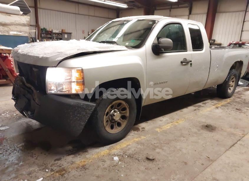 Photo 2 of 2011 Chevrolet Silverado 1500 WORK TRUCK (VIN 1GCRKPE09BZ234204)