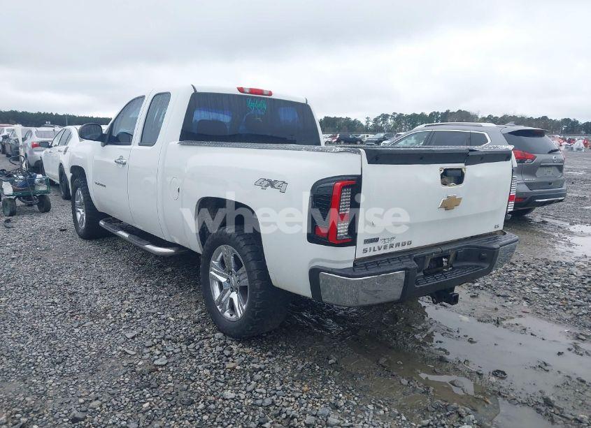 Photo 3 of 2011 Chevrolet Silverado 1500 WORK TRUCK (VIN 1GCRKPE31BZ444449)