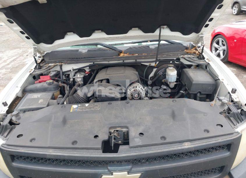 Photo 10 of 2011 Chevrolet Silverado 1500 WORK TRUCK (VIN 1GCRKPEA6BZ131637)