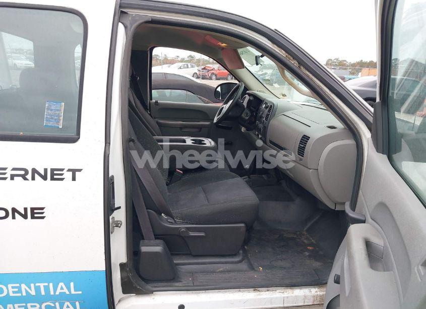 Photo 5 of 2011 Chevrolet Silverado 1500 WORK TRUCK (VIN 1GCRKPEA6BZ131637)