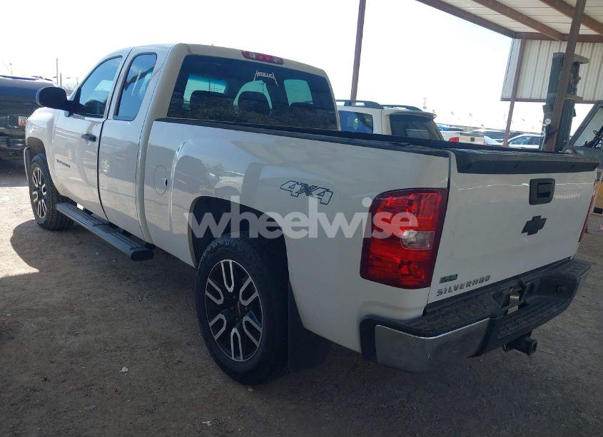 Photo 3 of 2011 Chevrolet Silverado 1500 WORK TRUCK (VIN 1GCRKPEA6BZ334379)