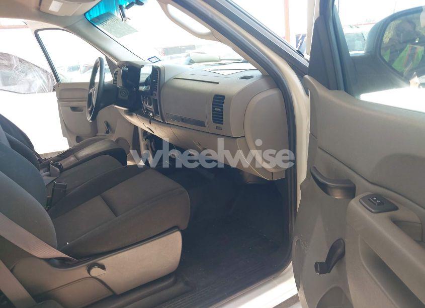 Photo 5 of 2011 Chevrolet Silverado 1500 WORK TRUCK (VIN 1GCRKPEA6BZ334379)