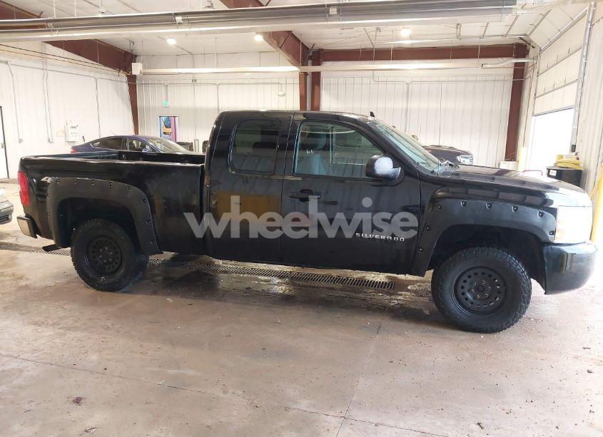 Photo 13 of 2011 Chevrolet Silverado 1500 LS (VIN 1GCRKREA0BZ341663)