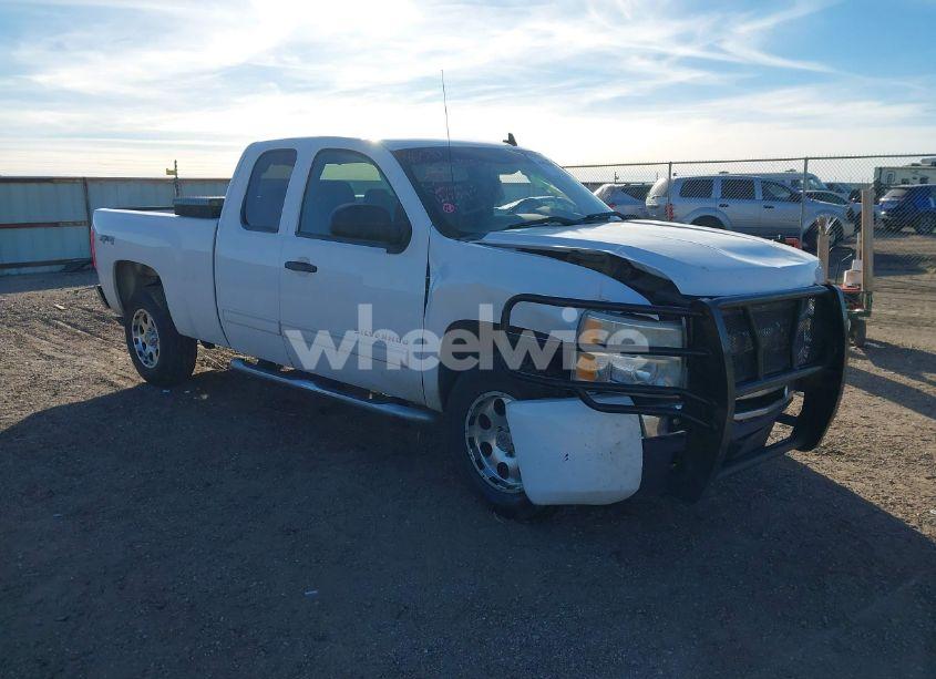 2011 Chevrolet Silverado 1500 LS (VIN 1GCRKREA1BZ443862) main photo
