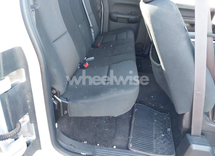 Photo 8 of 2011 Chevrolet Silverado 1500 LS (VIN 1GCRKREA1BZ443862)