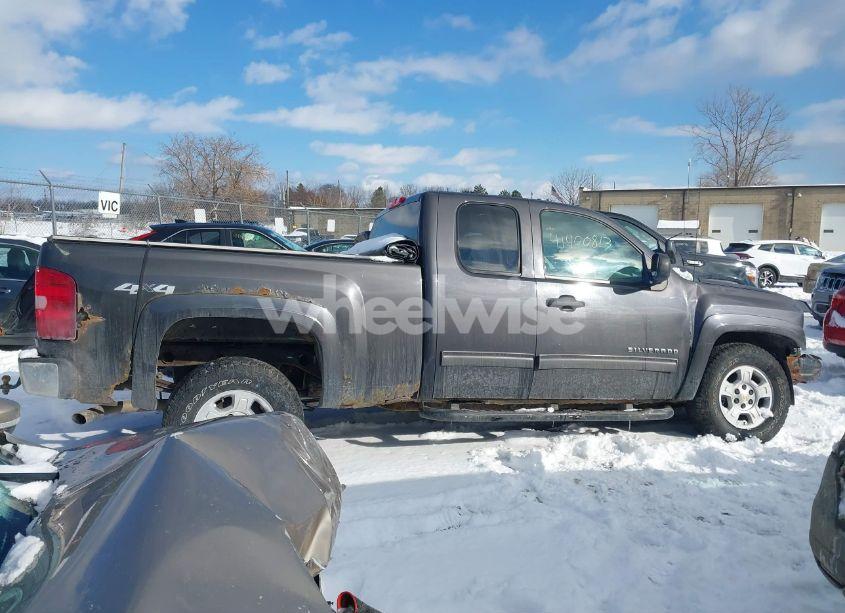 Photo 14 of 2011 Chevrolet Silverado 1500 LS (VIN 1GCRKREA2BZ317834)