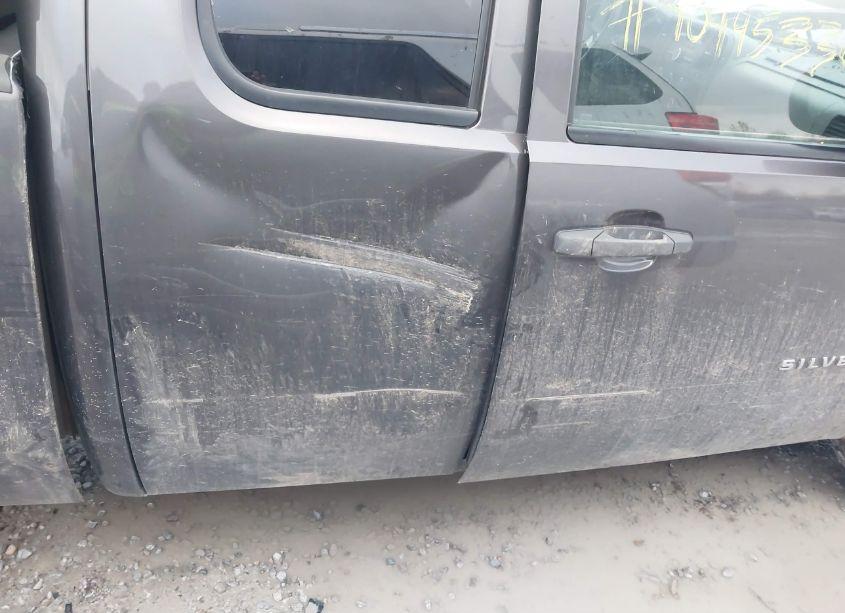 Photo 13 of 2011 Chevrolet Silverado 1500 LS (VIN 1GCRKREA3BZ211585)