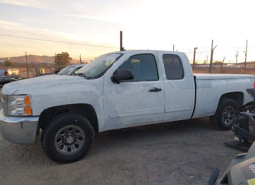 Photo 14 of 2013 Chevrolet Silverado 1500 LS (VIN 1GCRKREA3DZ157904)