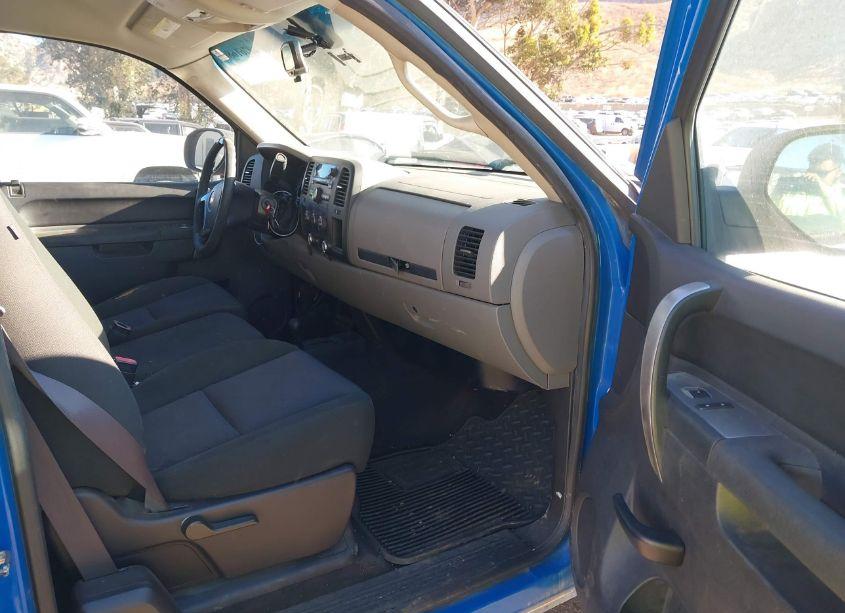 Photo 5 of 2013 Chevrolet Silverado 1500 LS (VIN 1GCRKREA3DZ157904)