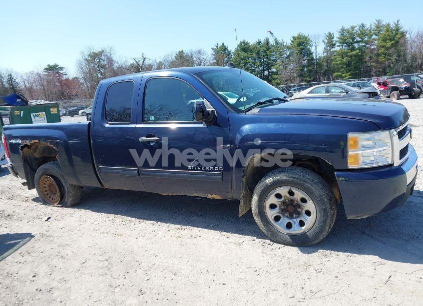 Photo 13 of 2011 Chevrolet Silverado 1500 LS (VIN 1GCRKREA5BZ210499)