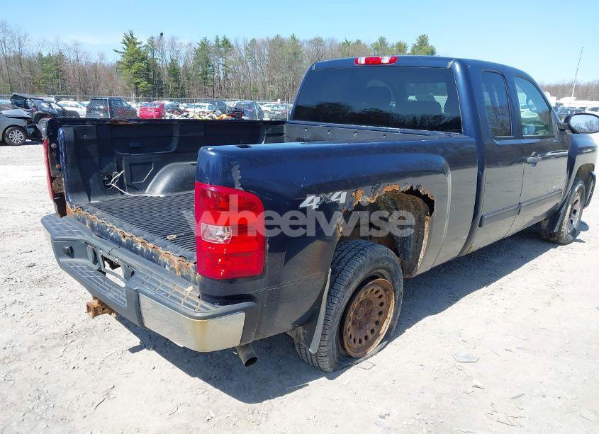 Photo 4 of 2011 Chevrolet Silverado 1500 LS (VIN 1GCRKREA5BZ210499)