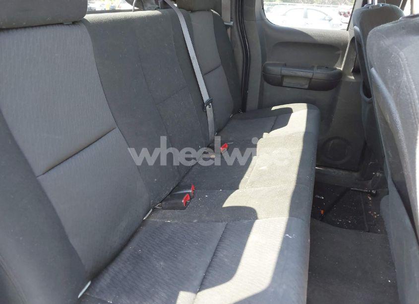 Photo 8 of 2011 Chevrolet Silverado 1500 LS (VIN 1GCRKREA5BZ210499)