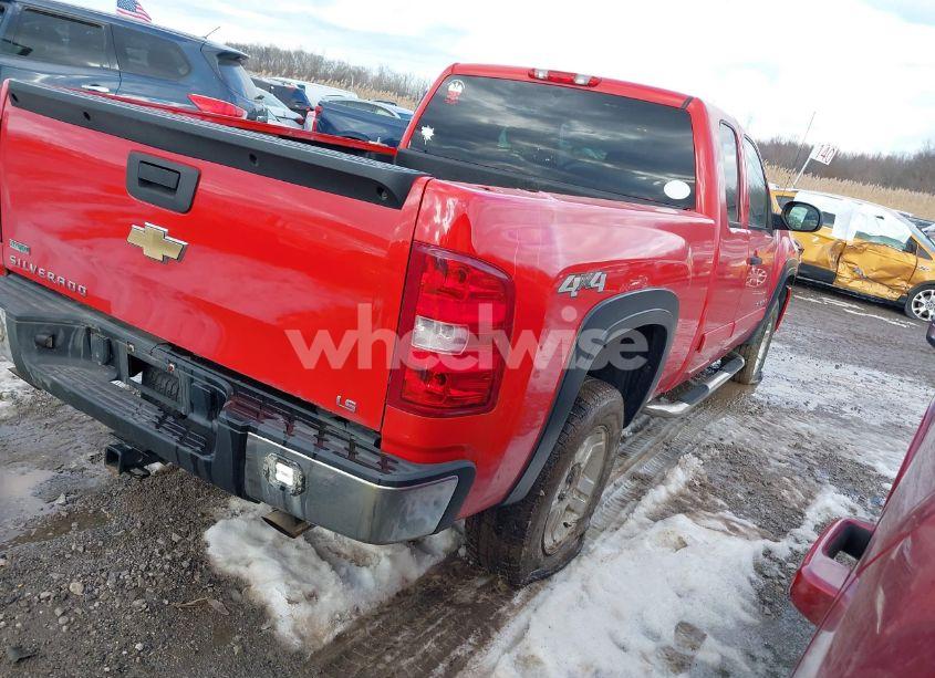 Photo 4 of 2011 Chevrolet Silverado 1500 LS (VIN 1GCRKREA6BZ201231)