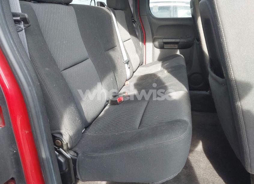 Photo 8 of 2011 Chevrolet Silverado 1500 LS (VIN 1GCRKREA6BZ201231)